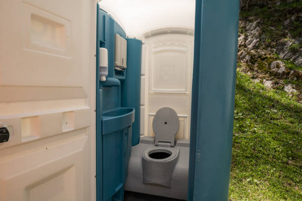 Best Restroom Trailer for Festivals  in Elmore, OH